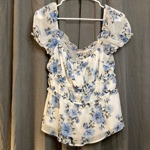 Sweet floral ruched top